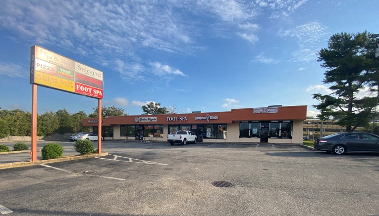 340F West Jericho Turnpike